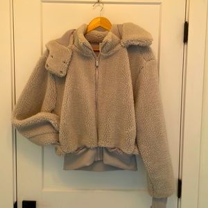 Alo Foxy Sherpa Jacket